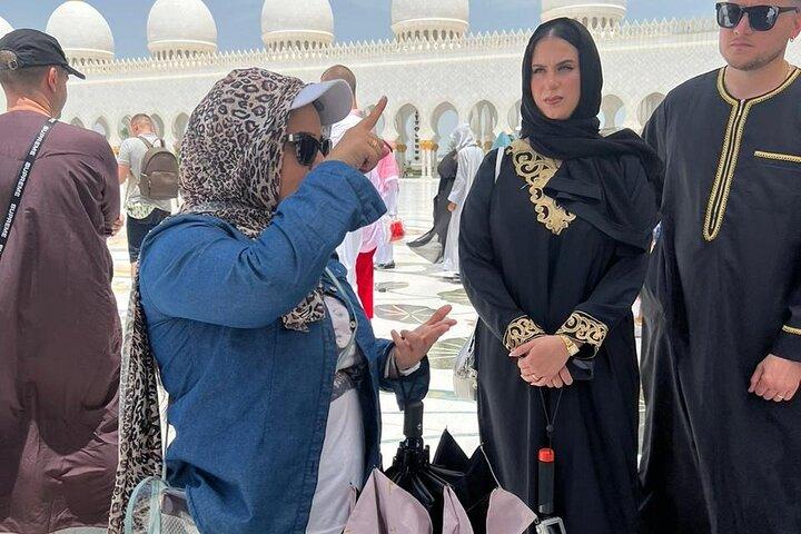 Abu Dhabi Grand Mosque Visit: A Dubai to Abu Dhabi Cultural Tour