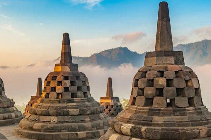 From Yogyakarta: Borobudur and Prambanan Temples in 1 Day
