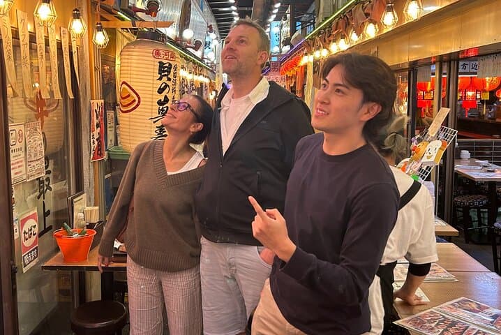 Tokyo: Best Ginza Food Tour at 3 Local Eateries