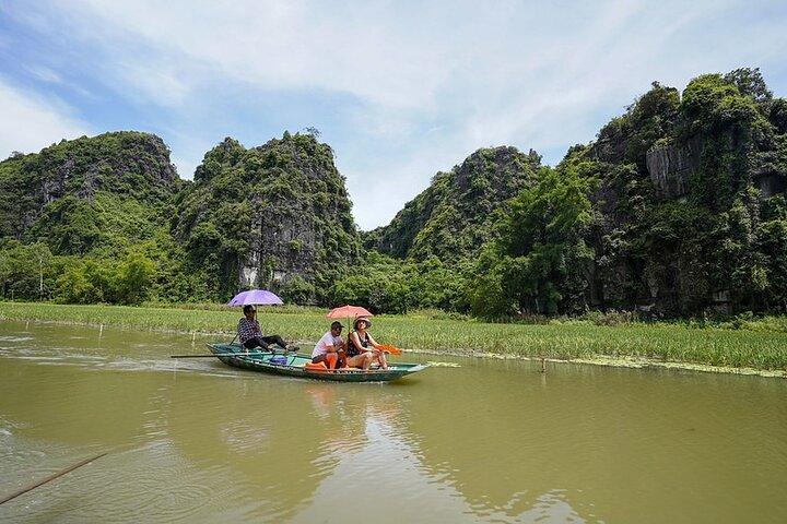 Full Day Ninh Binh Tour from Hanoi: Hoa Lu, Tam Coc, Mua Cave