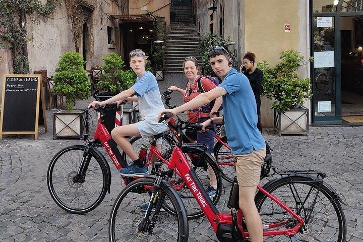 Rome E-Bike Tour: Ultimate Street Food and Market Feast