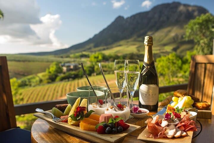 Full Day of Wine Tasting Tour in Stellenbosch and Franschhoek