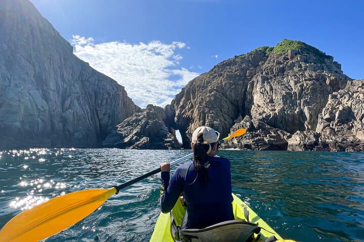 Kayaking Tour Crossing through Tunnel Cave in Hong Kong Geopark