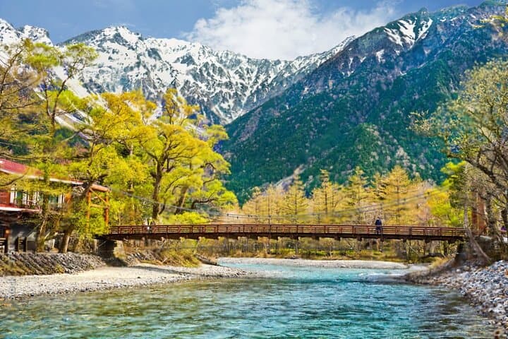 Matsumoto Castle and Kamikochi Private Tour
