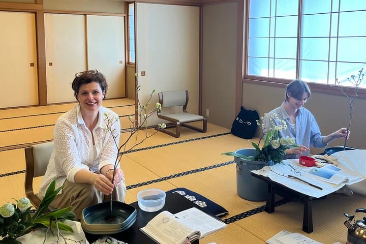 2 Hours Flower Arranging Ikebana Class Temple Tokyo Ota-ku