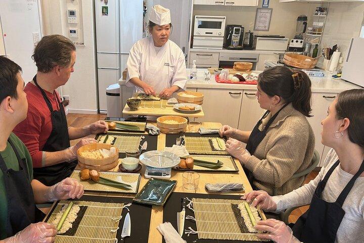 Sushi Cooking Class: AKEMI's SUSHiKiTCHEN in Tokyo