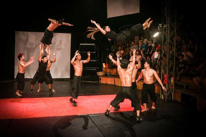 Cambodian Circus Show in Siem Reap by Phare with Hotel Pick-Up