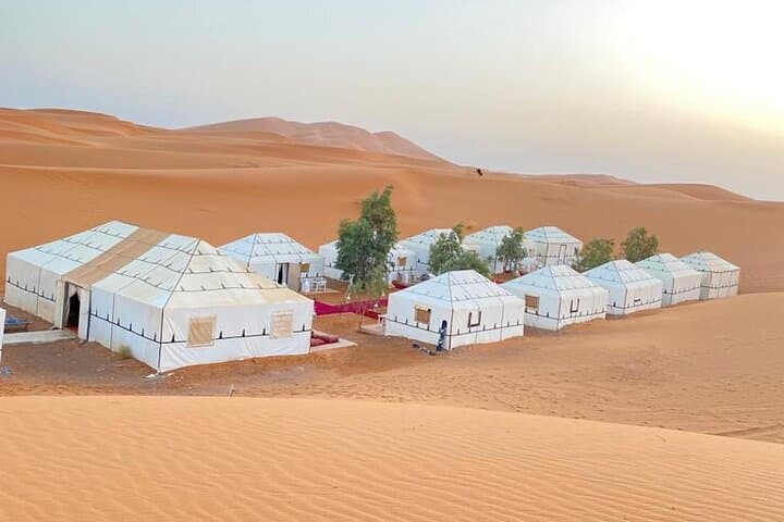 3-Day Luxury/Budget Desert Tour to Marrakech via Merouga from Fez