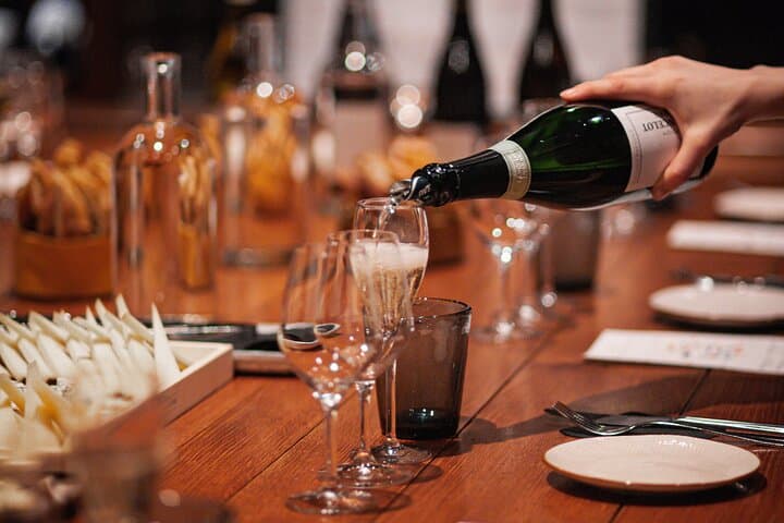 Paris Wine Tasting plus Cheese Lunch with an Expert Sommelier