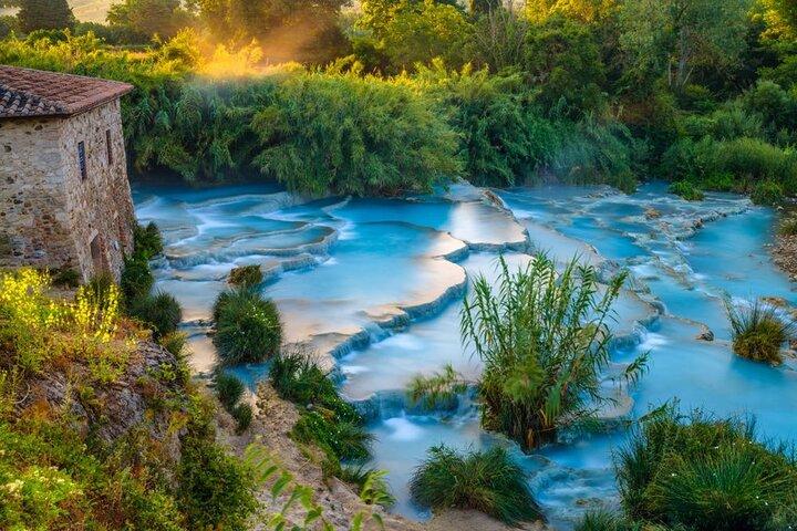 Guided tour to the wonderful Saturnia thermal waterfalls