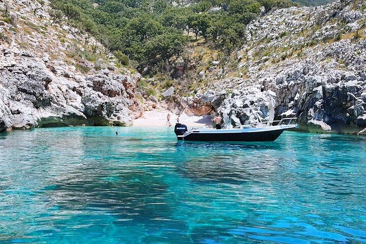 Vlore: Sazan and Karaburun Tour: Cave, Snorkeling and Beaches