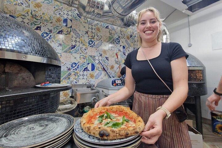 2.5-Hour Authentic Italian Pizza Making Class in Naples
