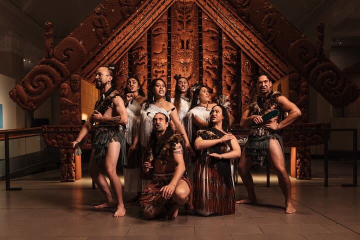 Māori Cultural Experience & Auckland Museum General Admission