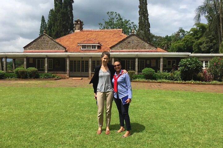 Nairobi Karen Blixen Beads Factory and Giraffe Center Day Tour