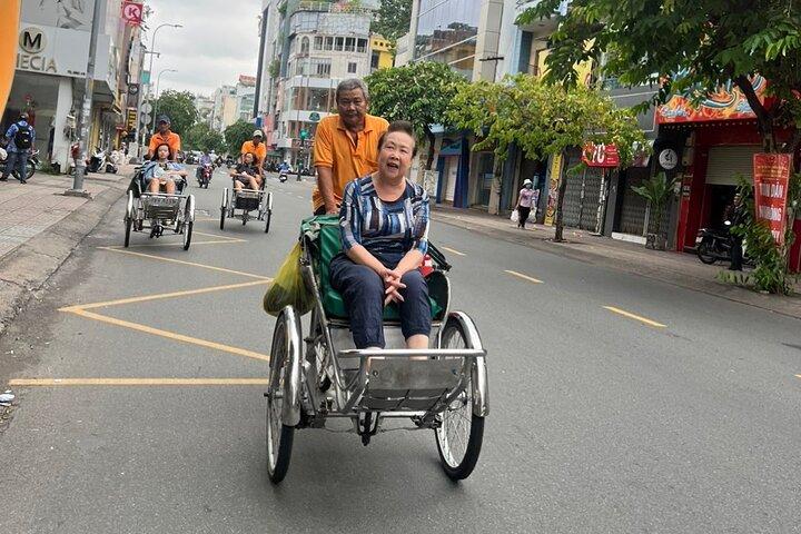 Ho Chi Minh City Sightseeing Panoramic Cyclo Private Tour