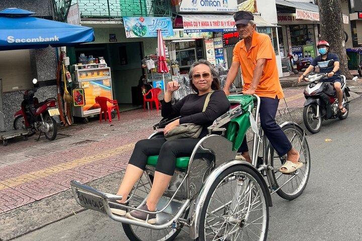 Ho Chi Minh City Sightseeing Panoramic Cyclo Private Tour