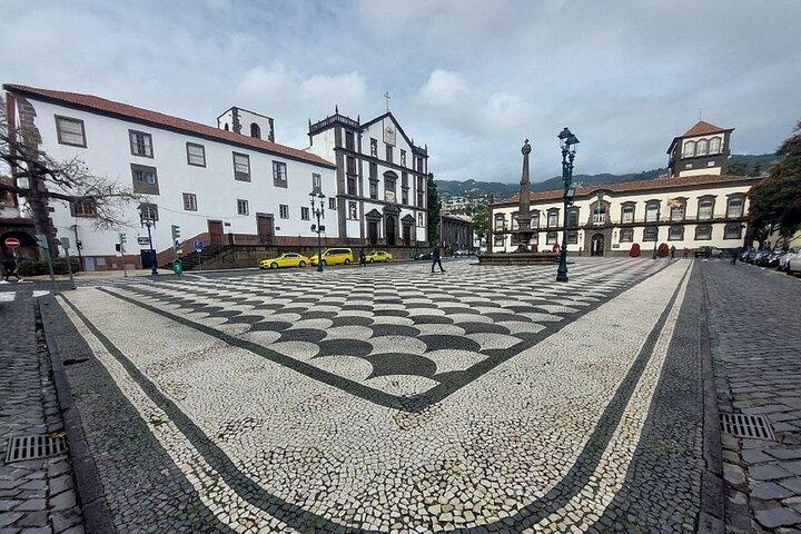 A Self-Guided Walk Through Funchal’s Historic Heart With a Local