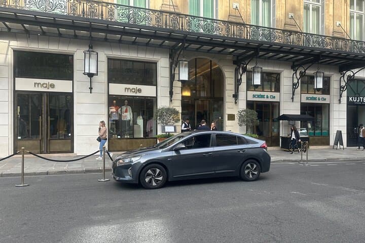 Private Check-out transfer from Paris to BVA airport