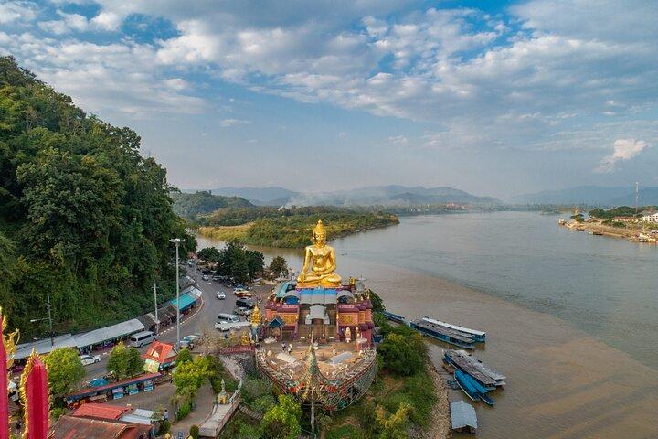 Chiang Rai Temples Tour & Golden Triangle Including Boat to Laos