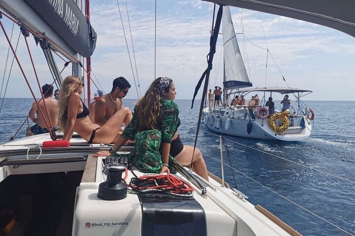 Barcelona Day & Sunset Sailing Tour with Drinks & Snacks