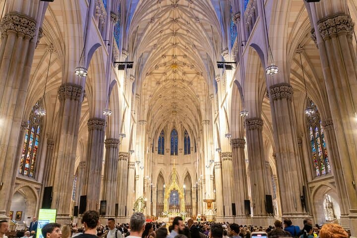 St Patricks Cathedral Tour and 30 NYC Top Sights Walking Tour