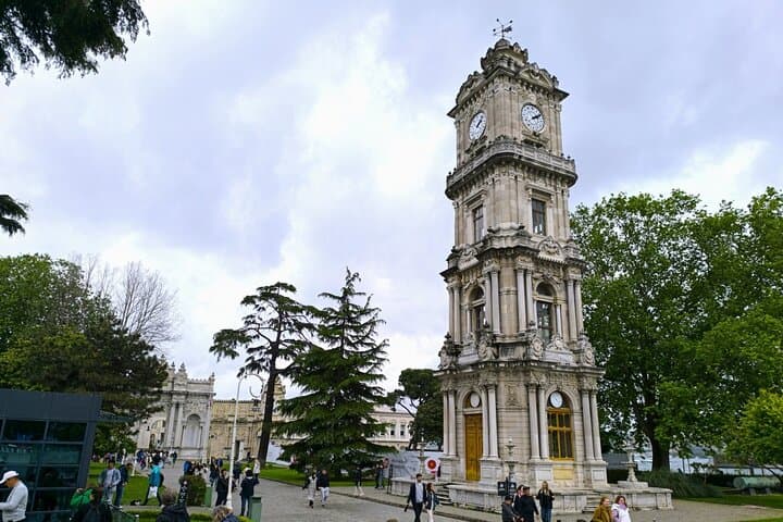 Istanbul: Dolmabahce Palace Entry Ticket
