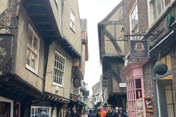 History and Hauntings Self Guided Walking Tour in York with App