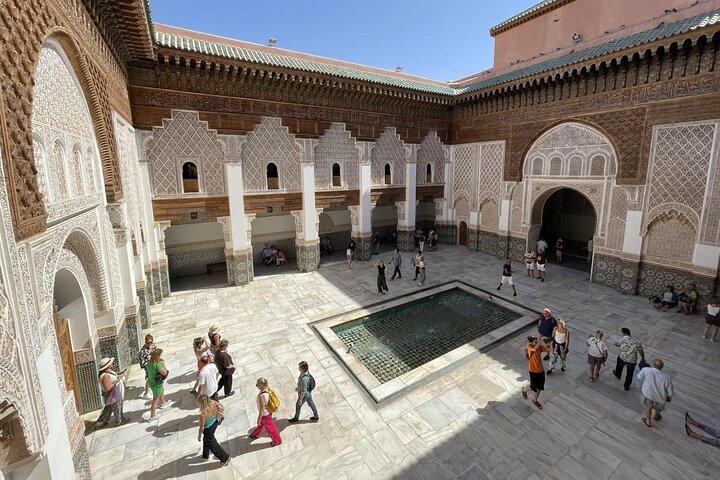 Marrakech : Madrasa Ben Youssef & Secret Garden and Medina Tour