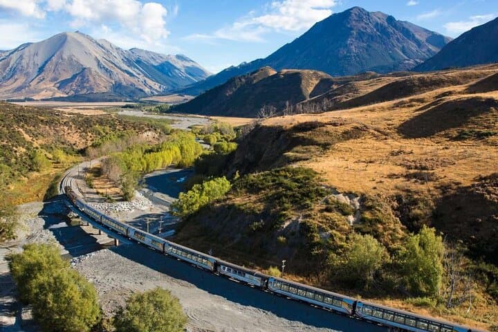 10 Day North to South Island NZ Private Tour from Auckland