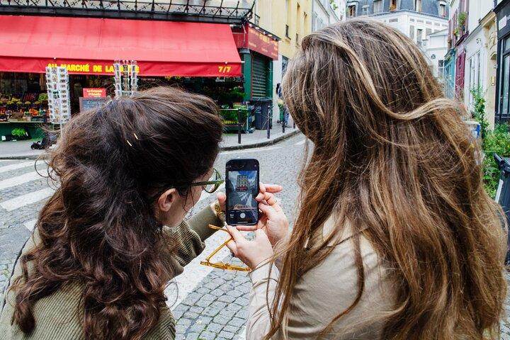 Learn the art of street photography in the heart of Montmartre!