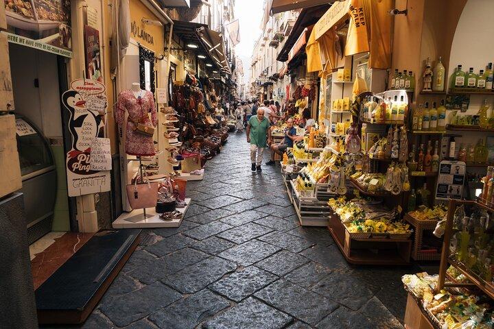 Sunset Stroll: Sorrento food and walking tour!