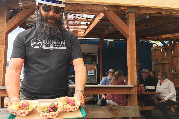 Food Carts of Portland Bike Tour: local flavors and stories
