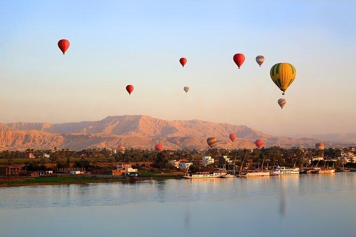 Two tours in Luxor : sunrise Ballon Flight & sunset Felucca Ride