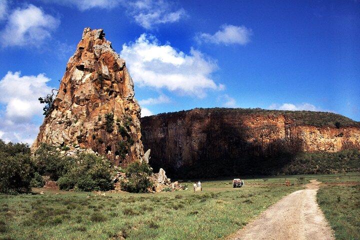 Hells Gate National Park & Lake Naivasha Day Trip from Nairobi