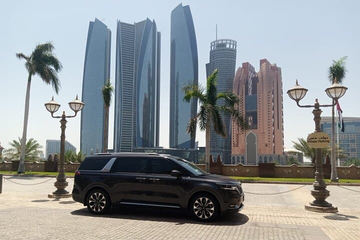 From Dubai: Private Chauffeur Service to Abu Dhabi