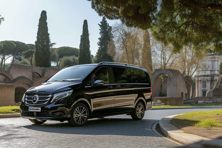 Rome Catacombs Guided Group Tour with Private Car Service