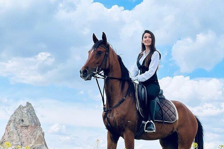Cappadocia Horseback Ride through Valleys — Sunset/hoteltransfer