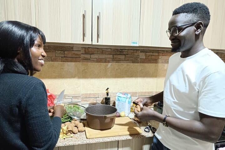 Kenyan Cooking Class & Authentic Dining Experience with a Local