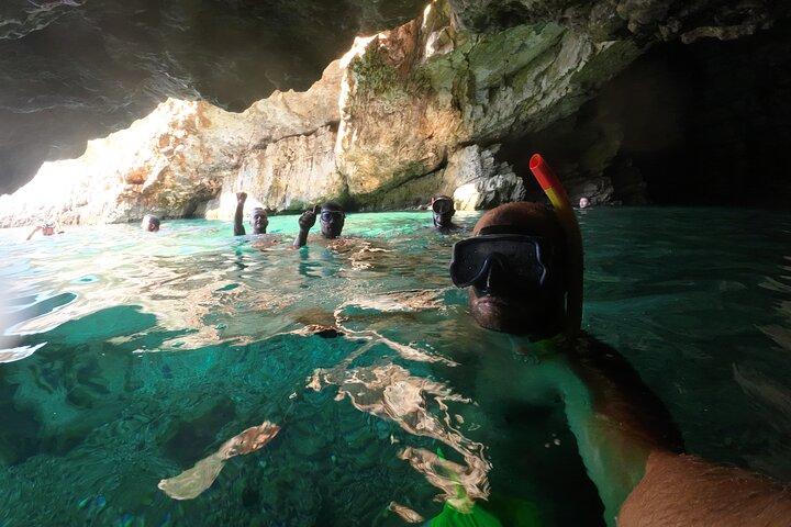 Vlore: Sazan and Karaburun Tour: Cave, Snorkeling and Beaches