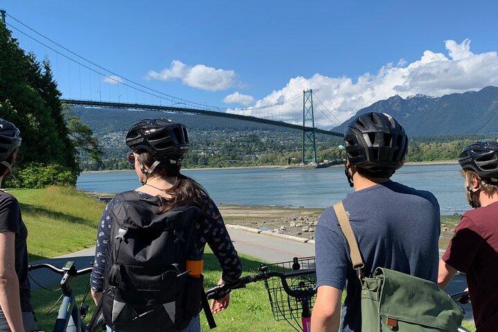 Stanley Park & Downtown - Vancouver Bike Tours