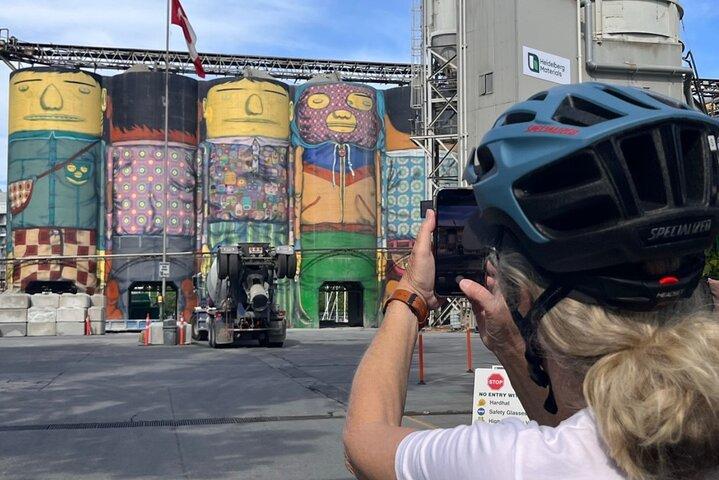 Gastown, Chinatown & Granville Island - Vancouver Bike Tours
