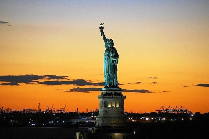 Happy Hour Statue of Liberty Express Sunset Sightseeing Cruise