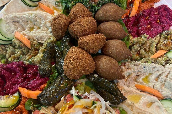 Casablanca Evening Food Tour with 10Tastings & Traditional Dinner