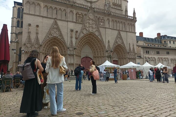 Private guided tour of Old Lyon with your official tour guide !