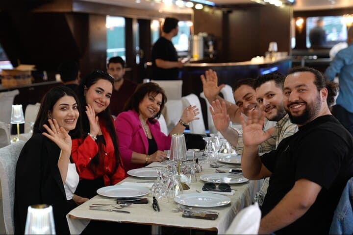 Istanbul Bosphorus Dinner Cruise: Turkish & Bollywood Night Show