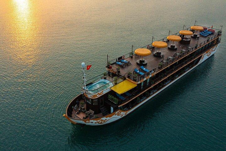 2 Days, 1 Night in Lan Ha Bay with Icon Cruise from Hanoi
