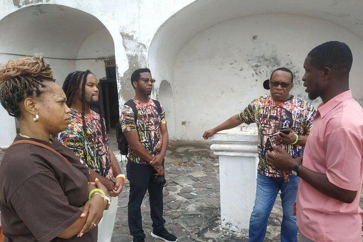 Immersive Ghana Slave History Day Tour in Cape Coast & Elmina
