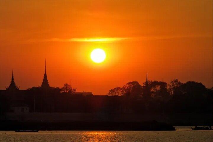 Mekong River in Phnom Penh sunset Cruise