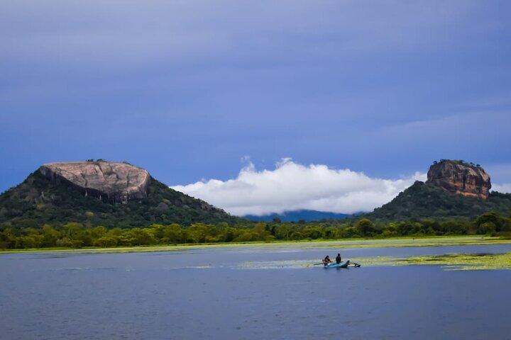 Pidurangala Sunset or Sunrise Tour by Tuk-Tuk or Jeep