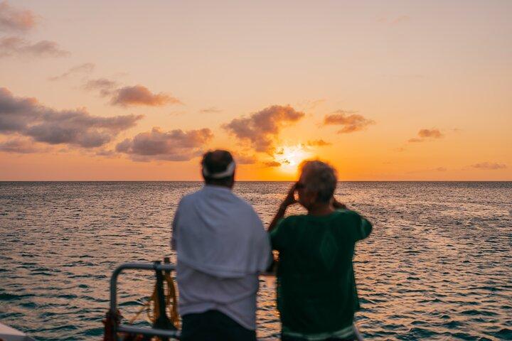 Aruba Sunset Sail with Caribbean Dinner and Live Music
